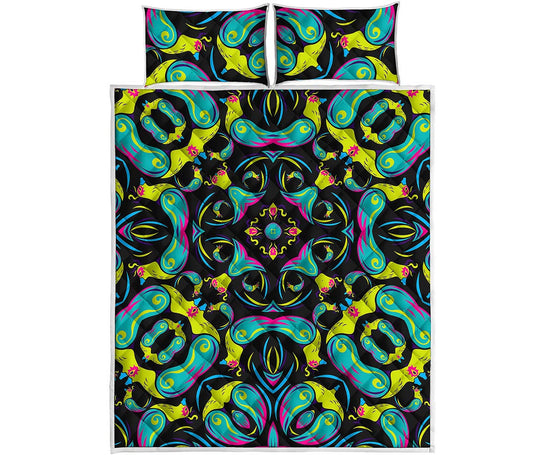 Ornament Psychedelic Trippy Print Quilt Bed Set