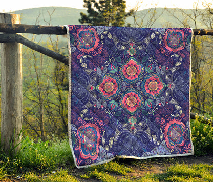 Ornamental Paisley Mandala Print Quilt