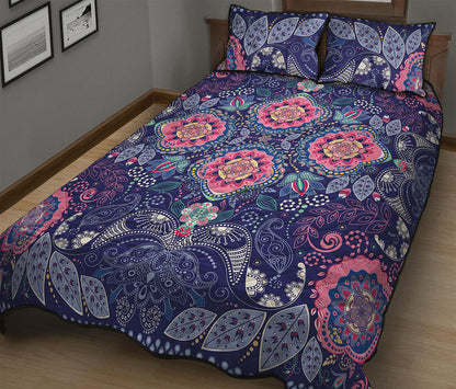 Ornamental Paisley Mandala Print Quilt Bed Set