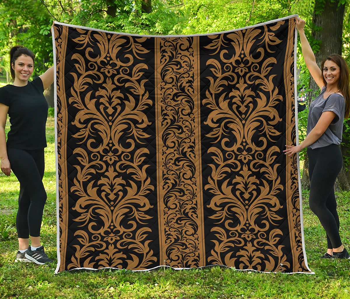 Ornamental Western Damask Print Quilt