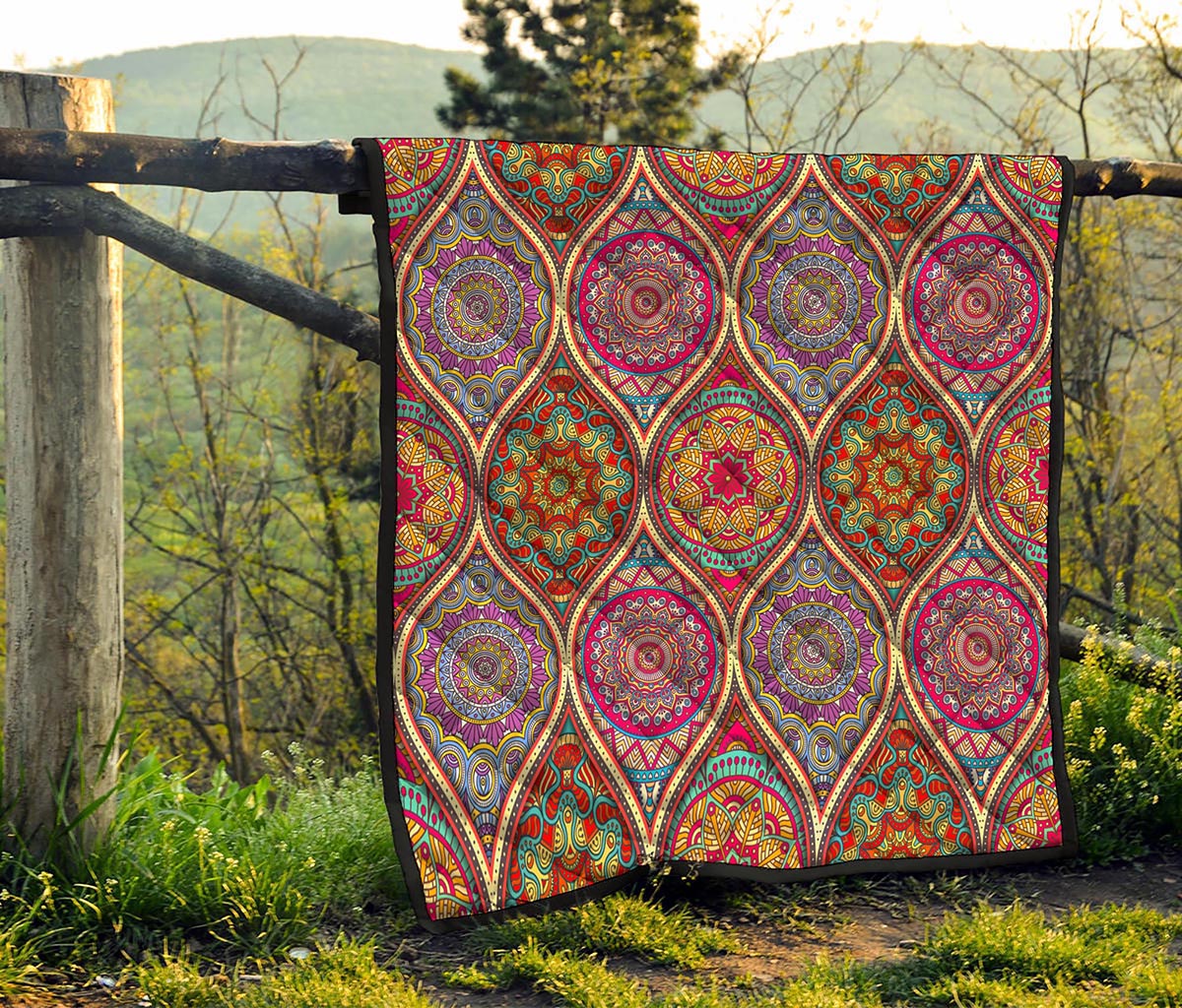 Oval Bohemian Mandala Patchwork Print Quilt