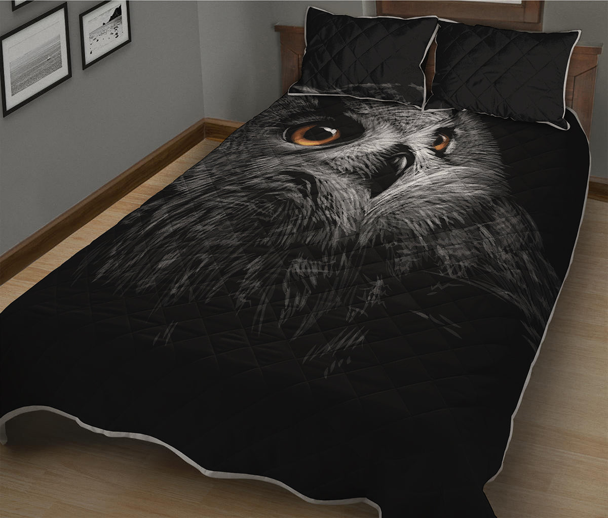 Owl Portrait Print Quilt Bed Set
