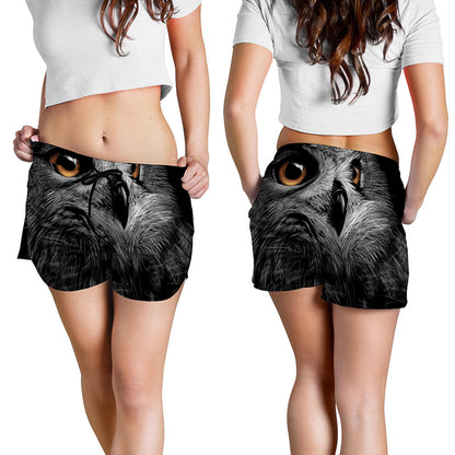 Owl Portrait Print Women's Shorts