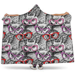 Owl With Glasses Pattern Print Hooded Blanket