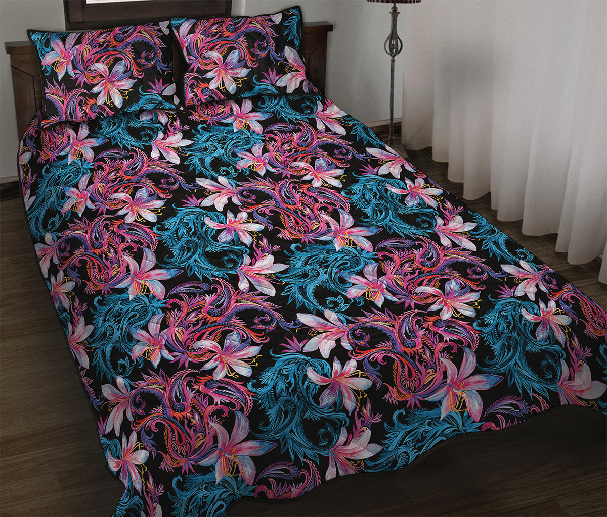 Paisley And Floral Pattern Print Quilt Bed Set