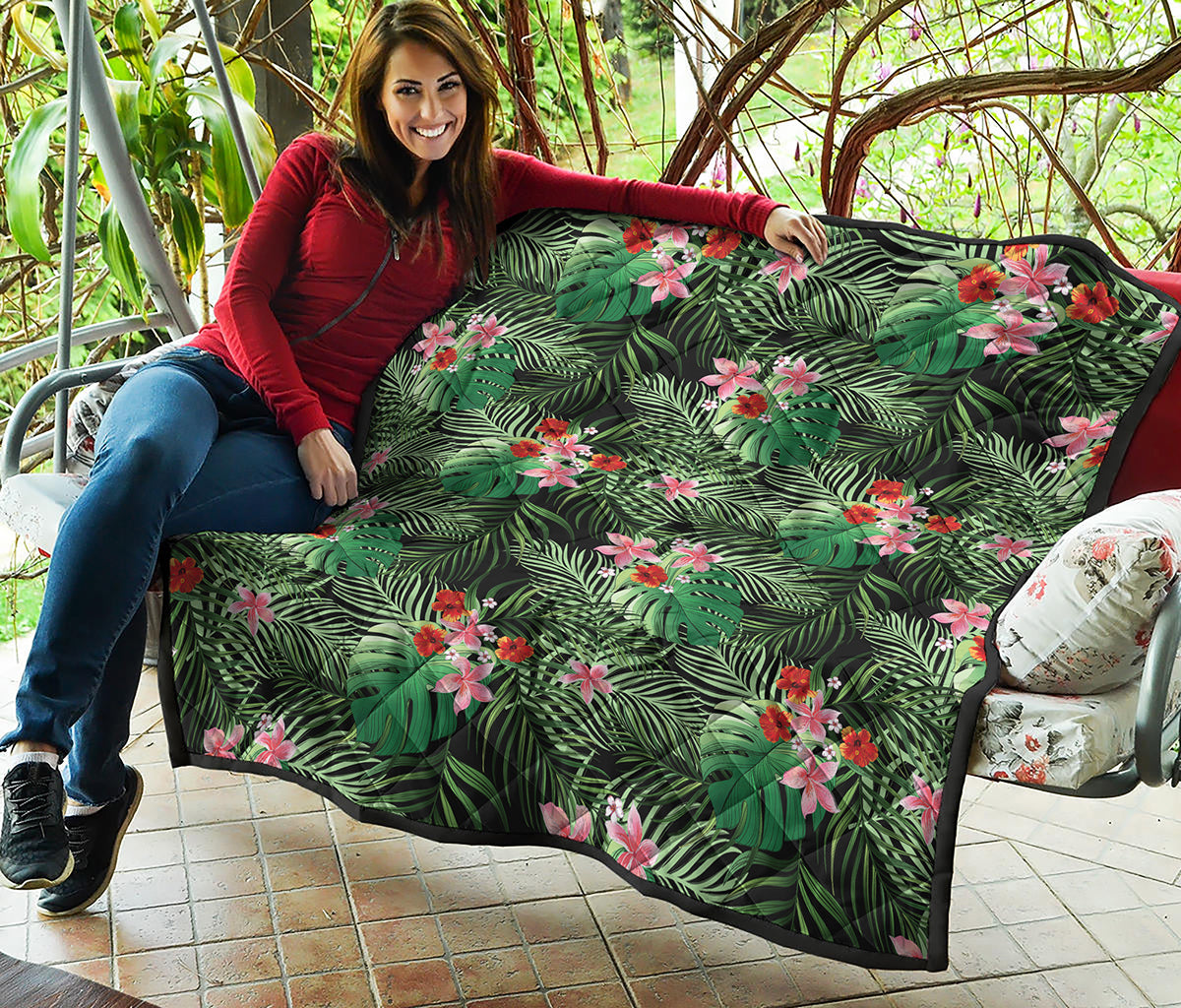 Palm Hawaiian Tropical Pattern Print Quilt