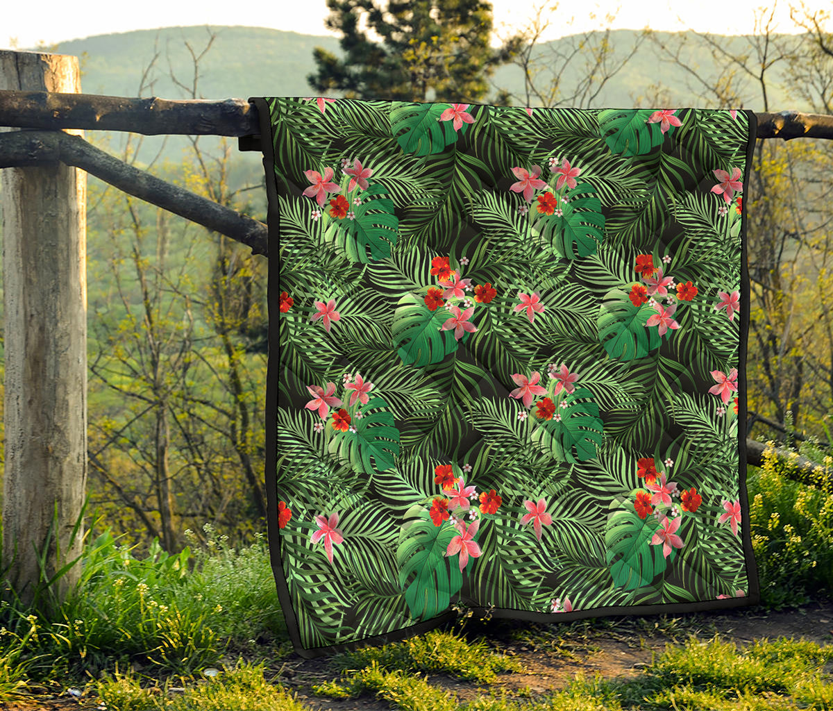 Palm Hawaiian Tropical Pattern Print Quilt