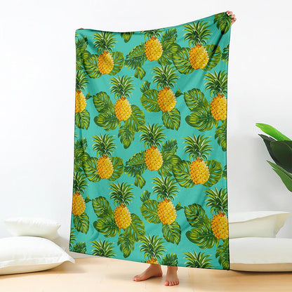 Palm Leaf Pineapple Pattern Print Blanket