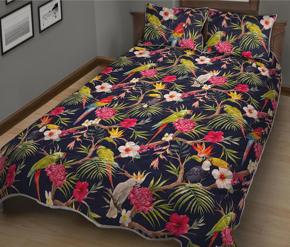 Parrot Toucan Tropical Pattern Print Quilt Bed Set