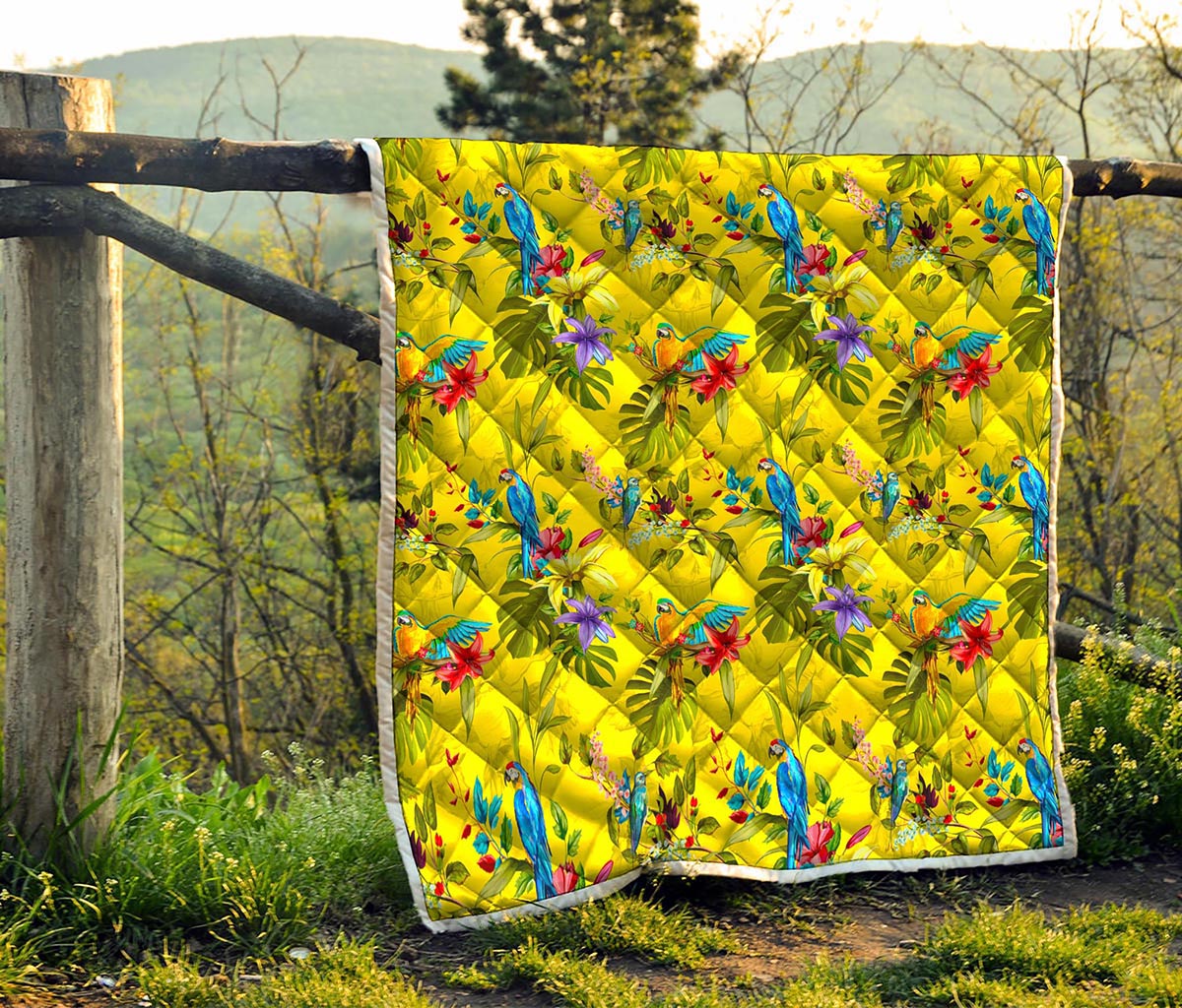 Parrot Tropical Pattern Print Quilt