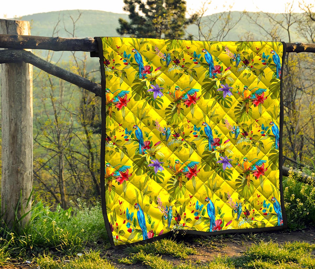 Parrot Tropical Pattern Print Quilt