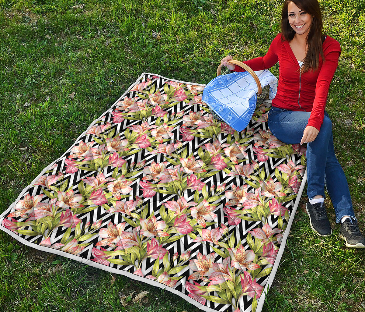 Pastel Alstroemeria Zigzag Pattern Print Quilt