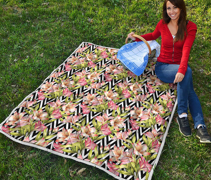 Pastel Alstroemeria Zigzag Pattern Print Quilt
