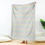 Pastel Chevron Pattern Print Blanket