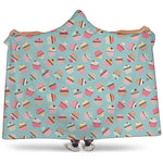 Pastel Cupcake Pattern Print Hooded Blanket