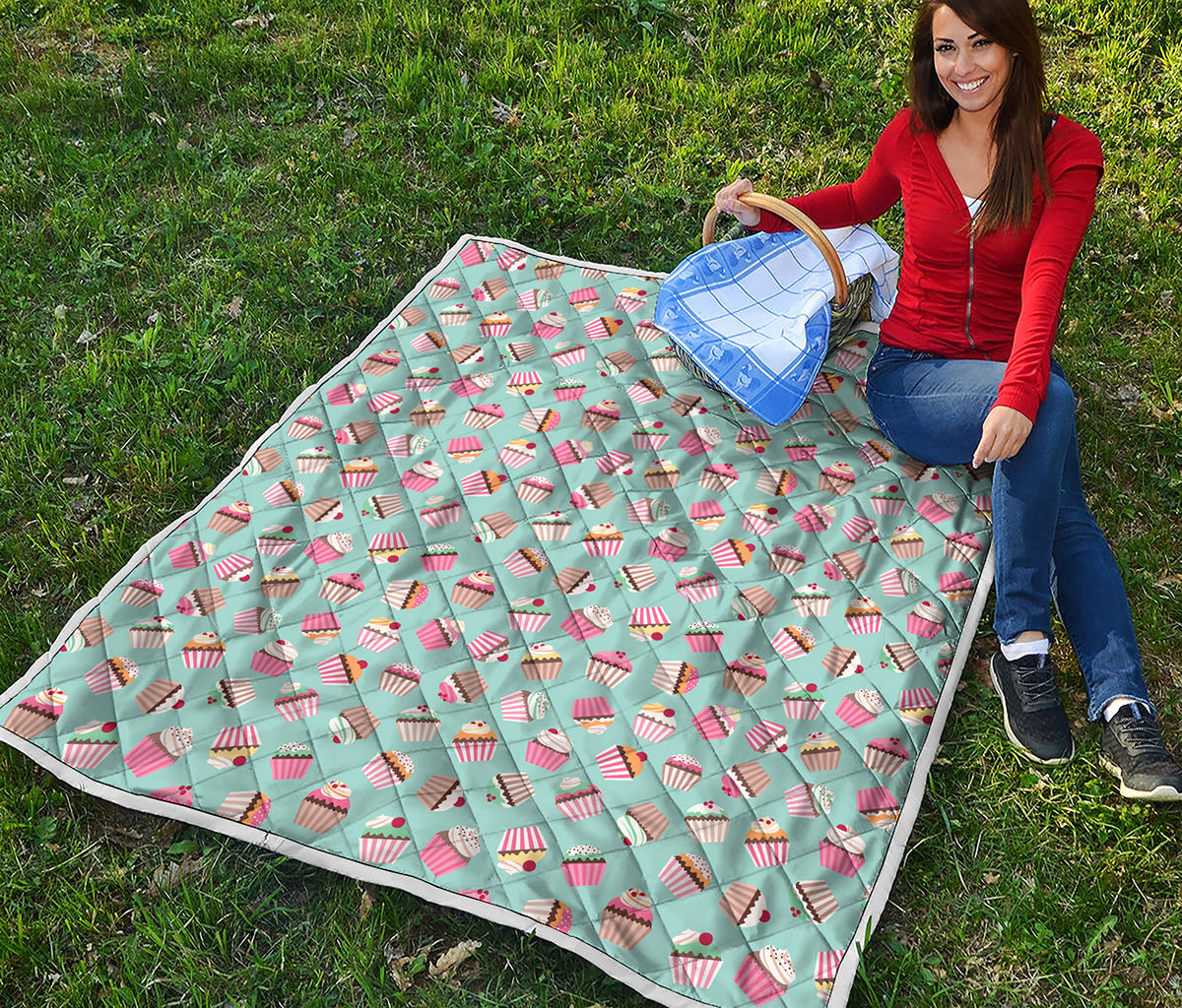 Pastel Cupcake Pattern Print Quilt