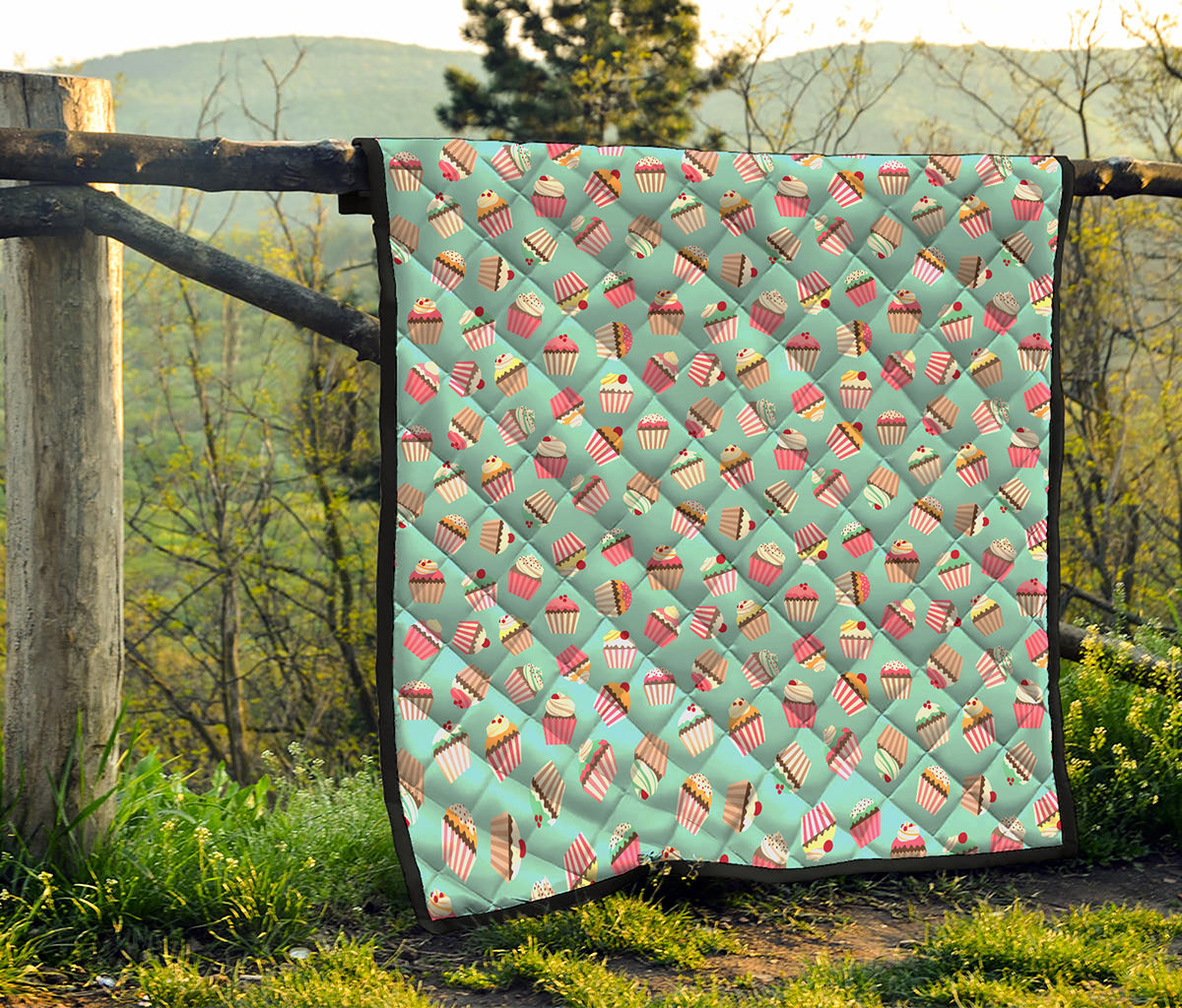 Pastel Cupcake Pattern Print Quilt
