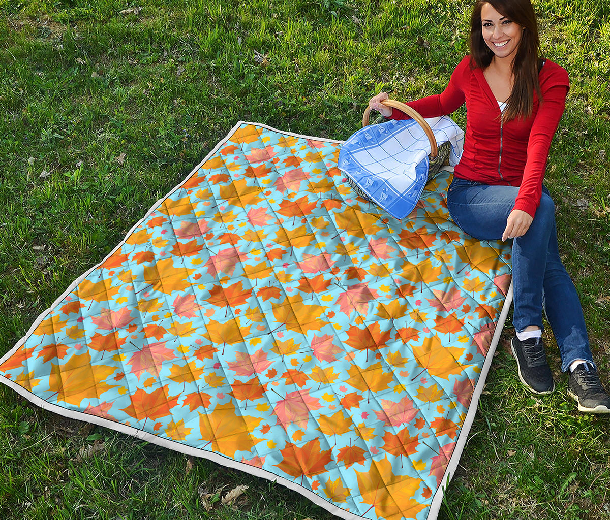 Pastel Maple Leaves Pattern Print Quilt