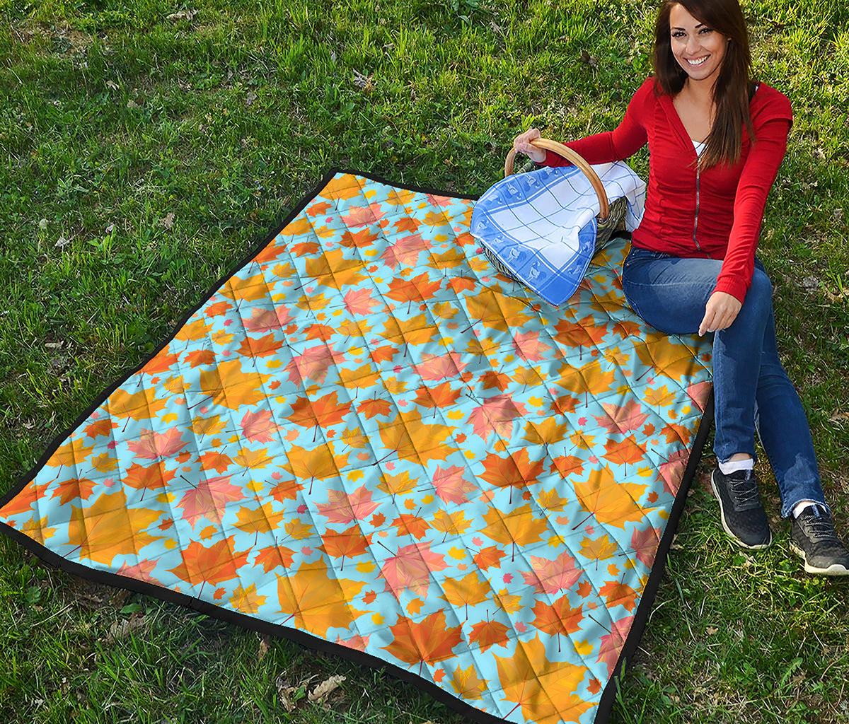 Pastel Maple Leaves Pattern Print Quilt