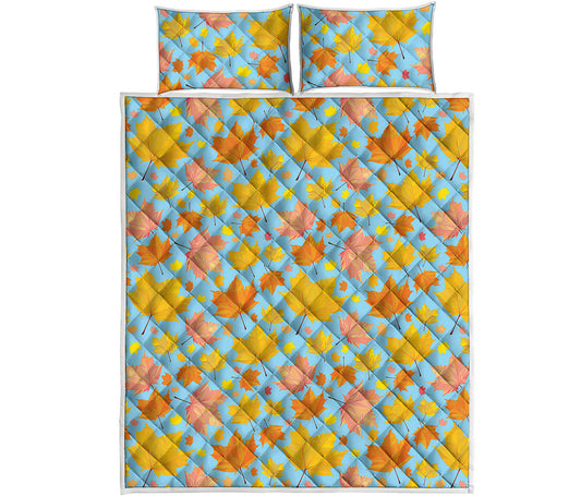 Pastel Maple Leaves Pattern Print Quilt Bed Set