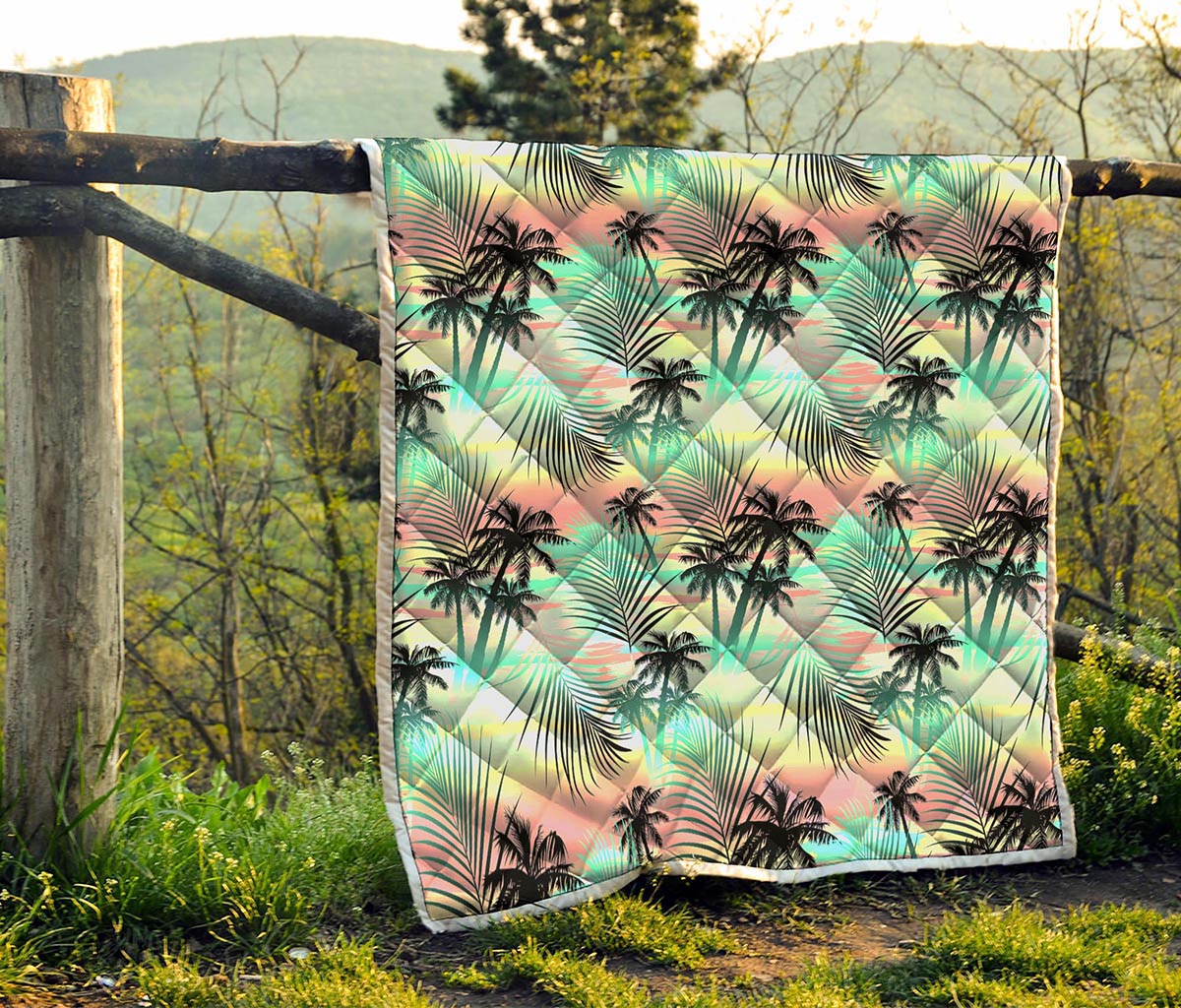 Pastel Palm Tree Pattern Print Quilt
