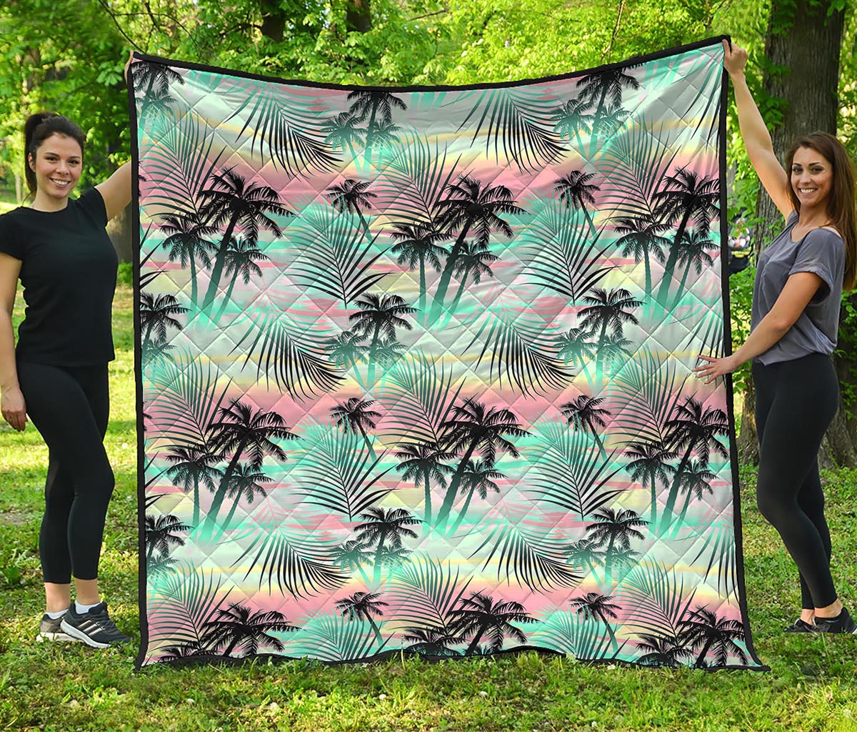 Pastel Palm Tree Pattern Print Quilt