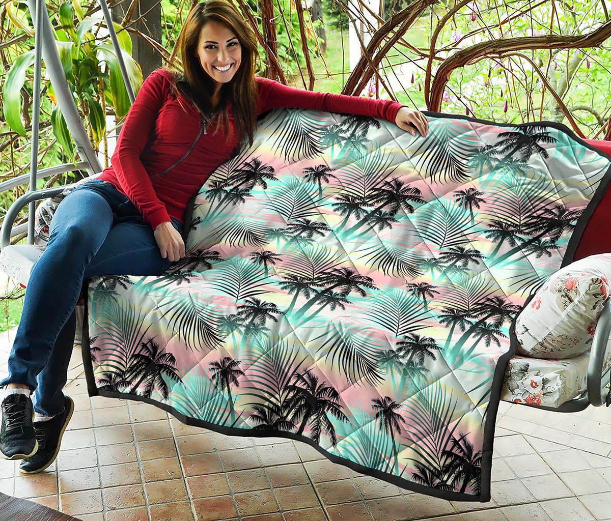 Pastel Palm Tree Pattern Print Quilt