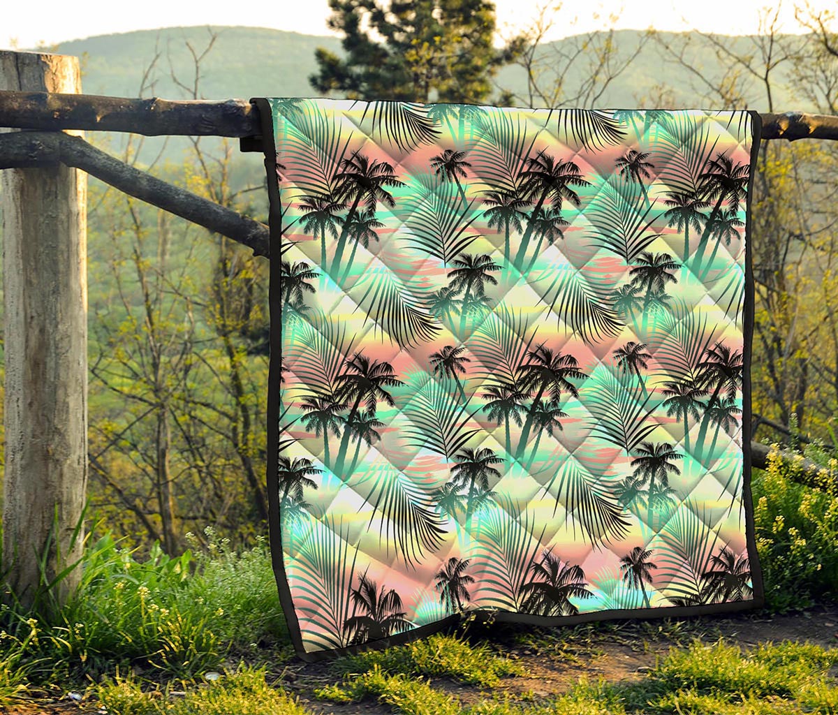 Pastel Palm Tree Pattern Print Quilt