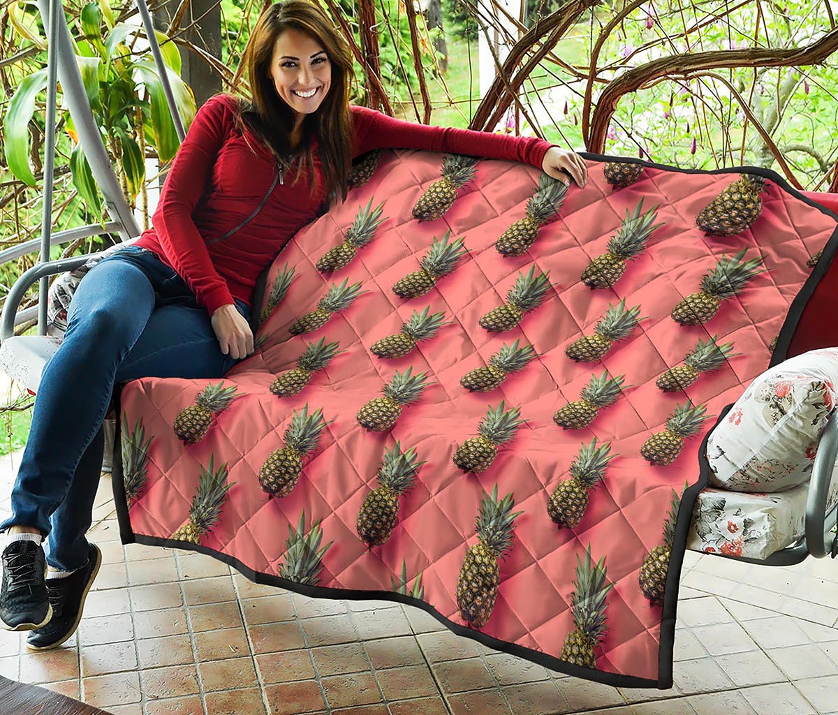 Pastel Pink Pineapple Pattern Print Quilt