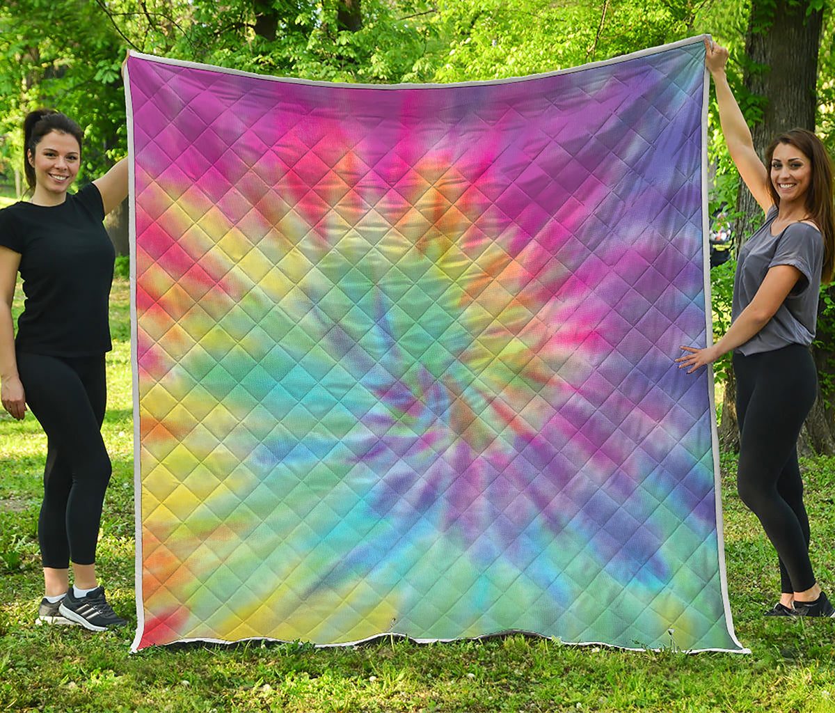 Pastel Spiral Tie Dye Print Quilt