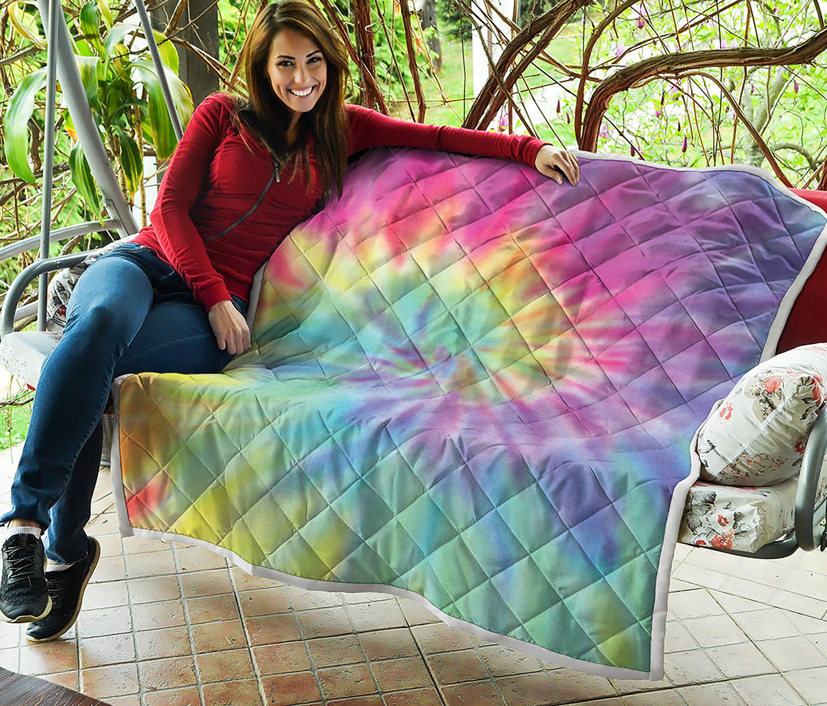 Pastel Spiral Tie Dye Print Quilt