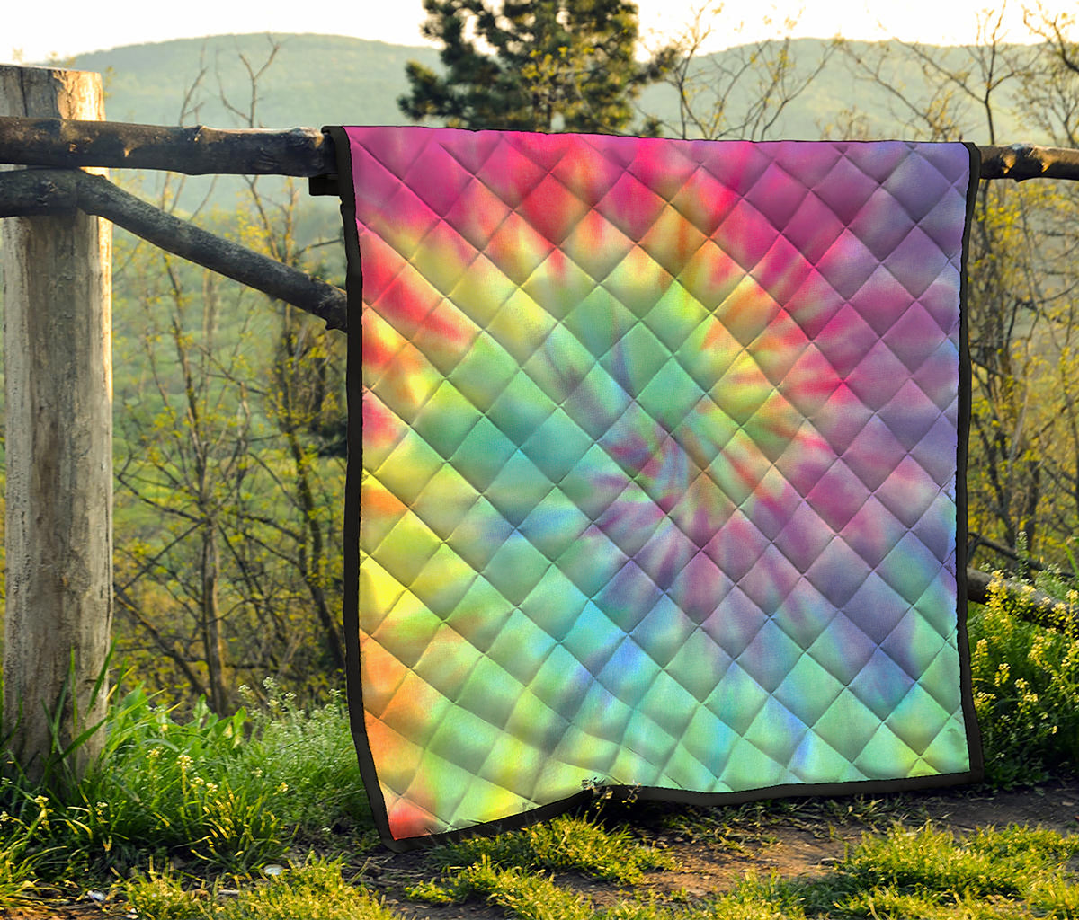 Pastel Spiral Tie Dye Print Quilt