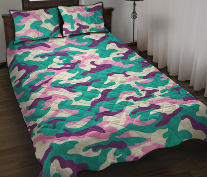 Pastel Teal And Purple Camouflage Print Quilt Bed Set