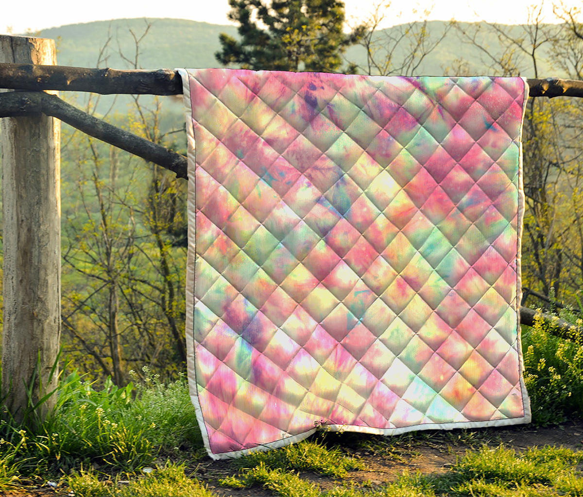 Pastel Tie Dye Print Quilt