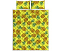 Pastel Yellow Pineapple Pattern Print Quilt Bed Set