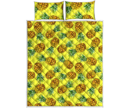 Pastel Yellow Pineapple Pattern Print Quilt Bed Set