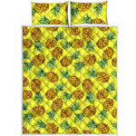 Pastel Yellow Pineapple Pattern Print Quilt Bed Set
