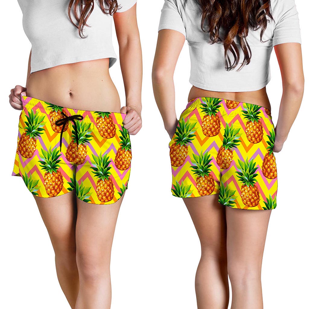 Pastel Zig Zag Pineapple Pattern Print Women's Shorts