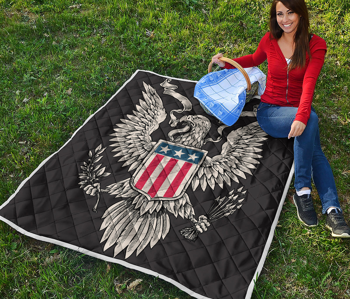 Patriotic USA Eagle Print Quilt