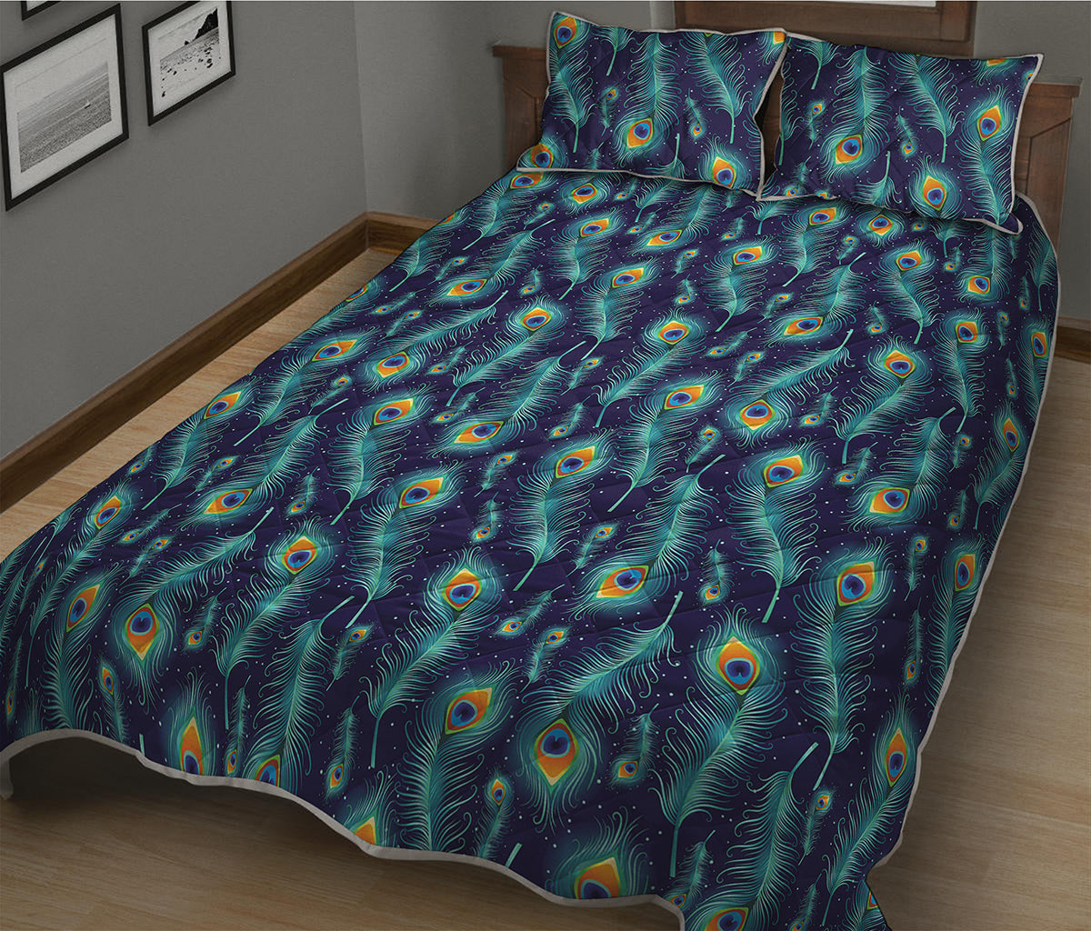 Peacock Feather Pattern Print Quilt Bed Set