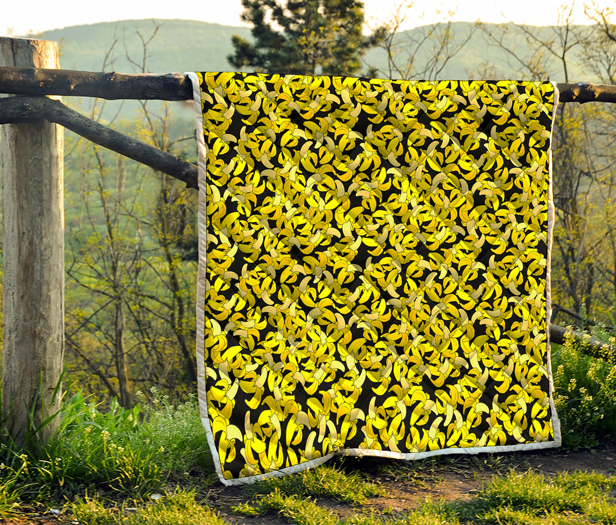 Peeled Banana Pattern Print Quilt