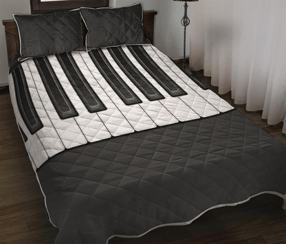Piano Keyboard Print Quilt Bed Set