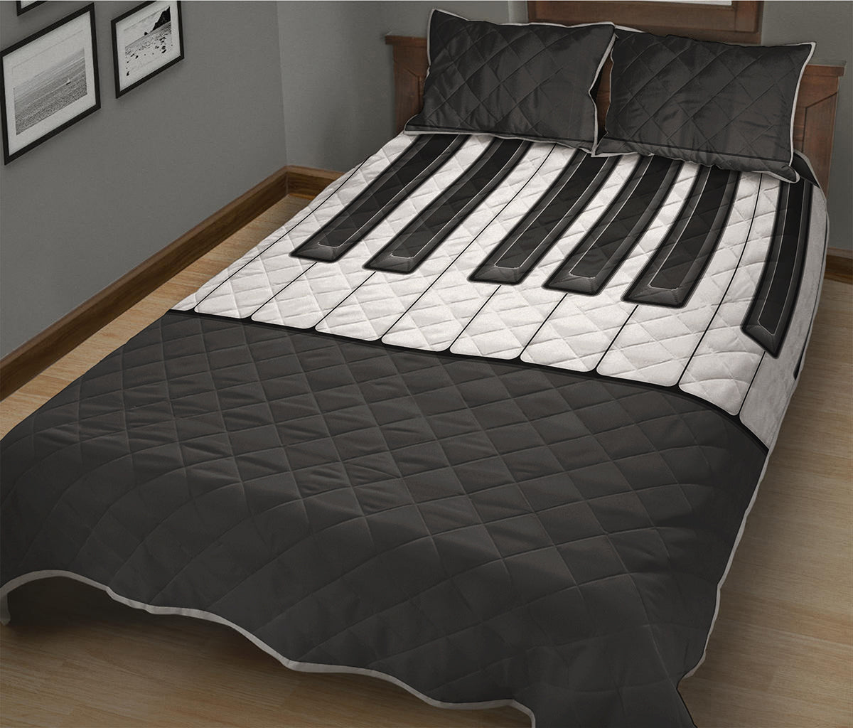 Piano Keyboard Print Quilt Bed Set