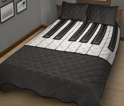 Piano Keyboard Print Quilt Bed Set