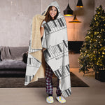 Piano Pattern Print Hooded Blanket