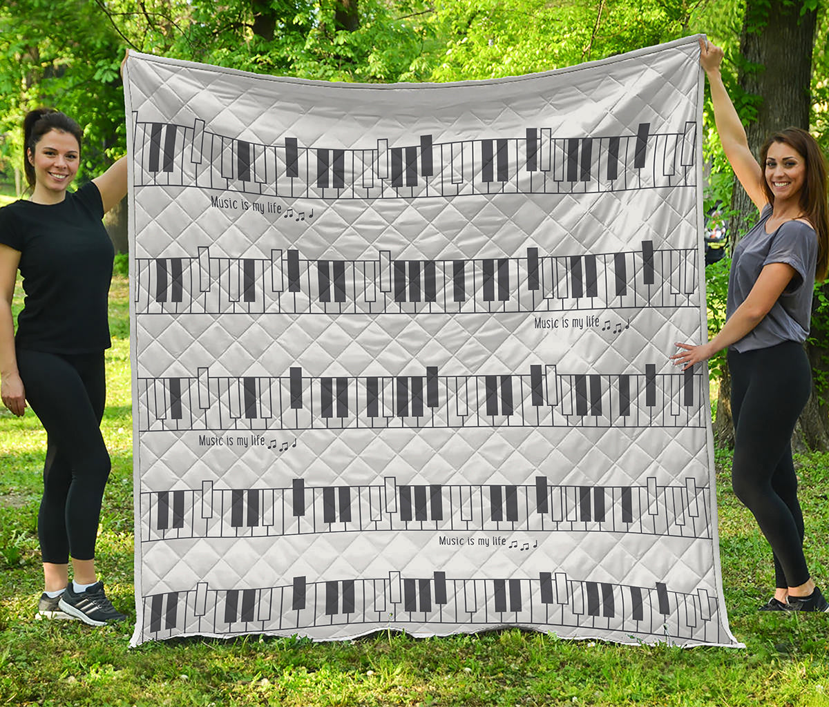 Piano Pattern Print Quilt