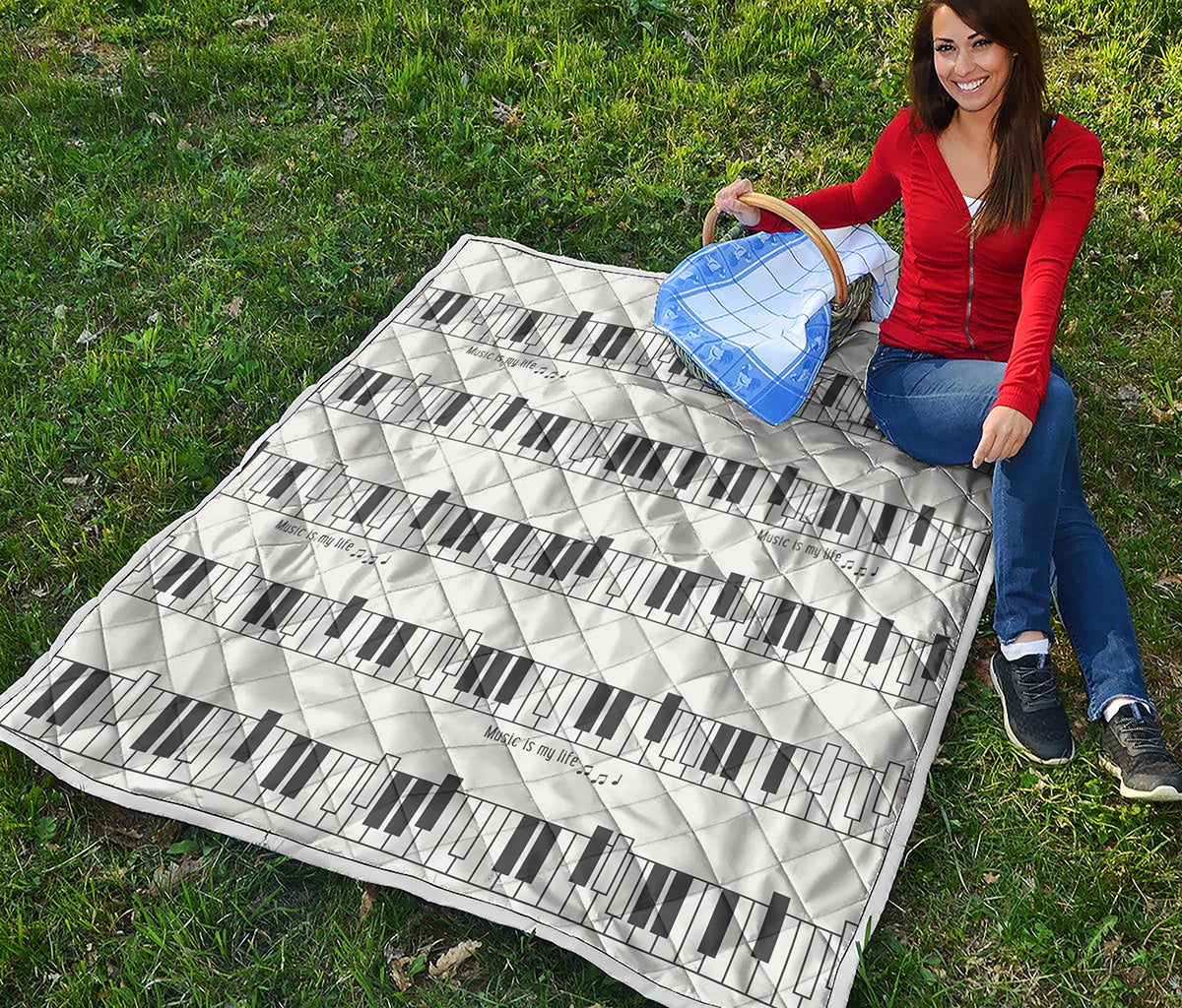 Piano Pattern Print Quilt