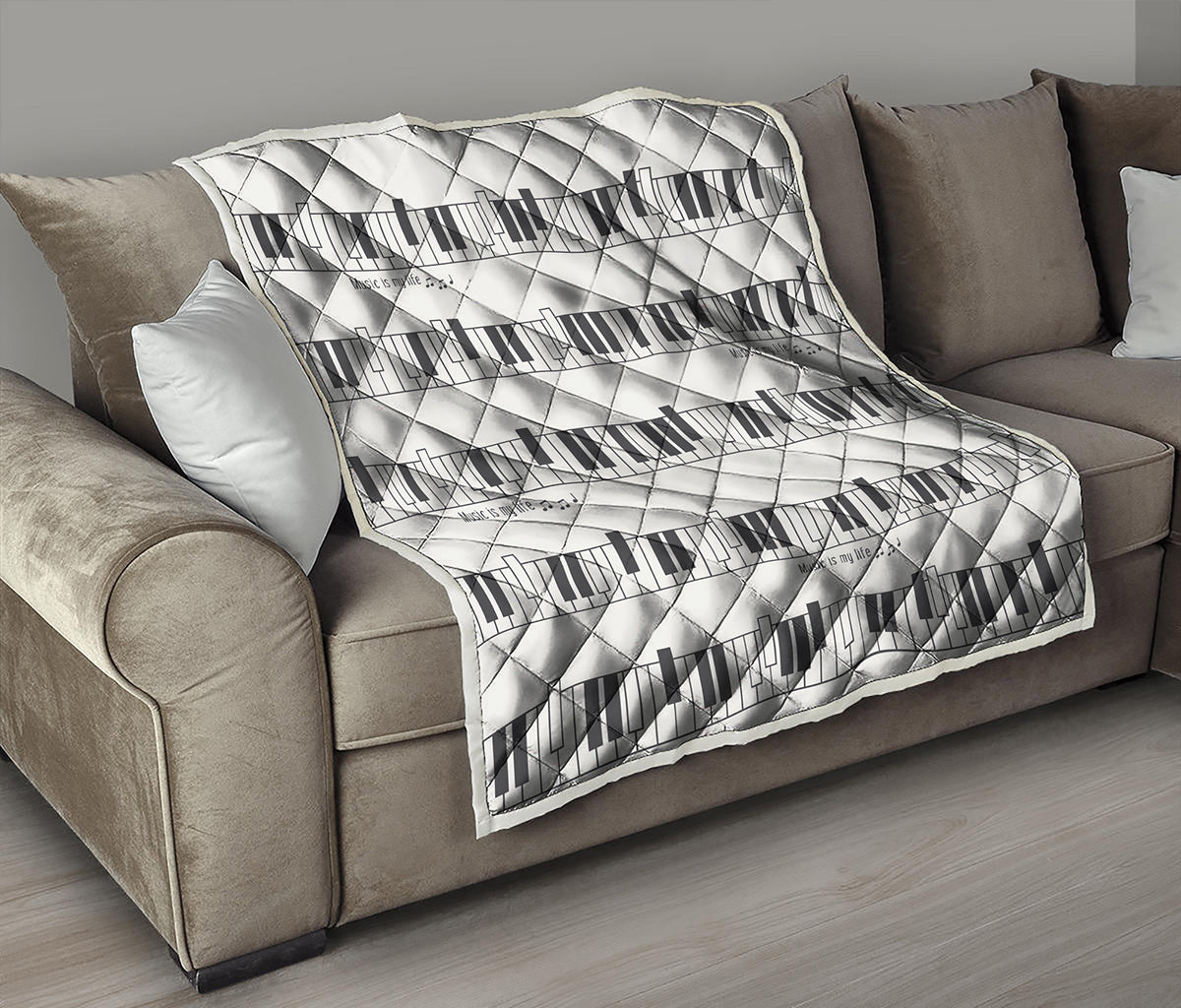 Piano Pattern Print Quilt