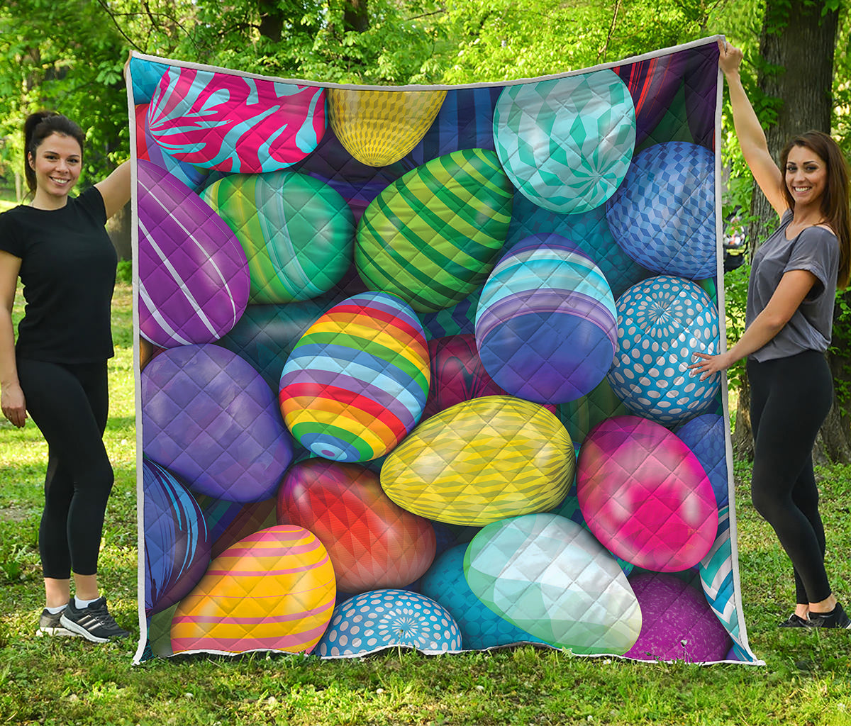 Pile Of Colorful Easter Eggs Print Quilt