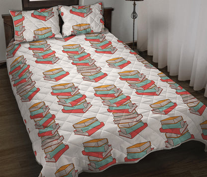 Pile Of Reading Books Pattern Print Quilt Bed Set